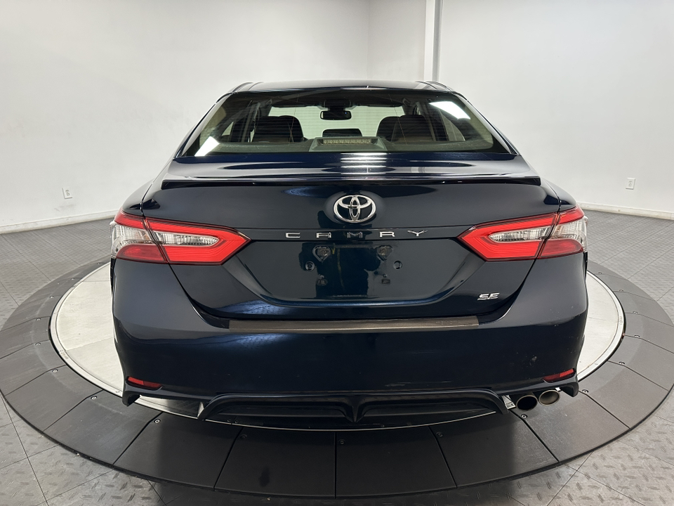 2018 Toyota Camry SE 11