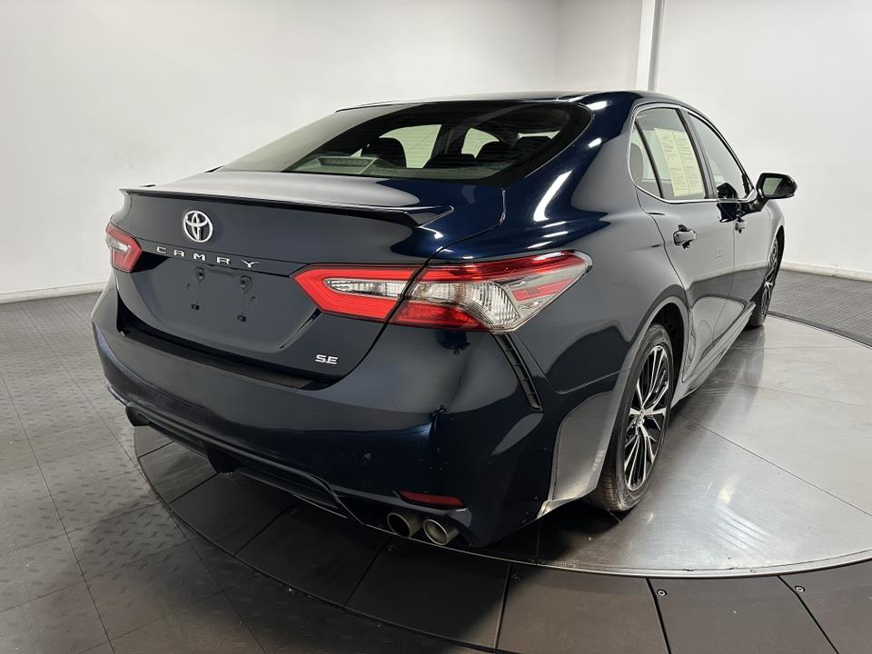 2018 Toyota Camry SE 13