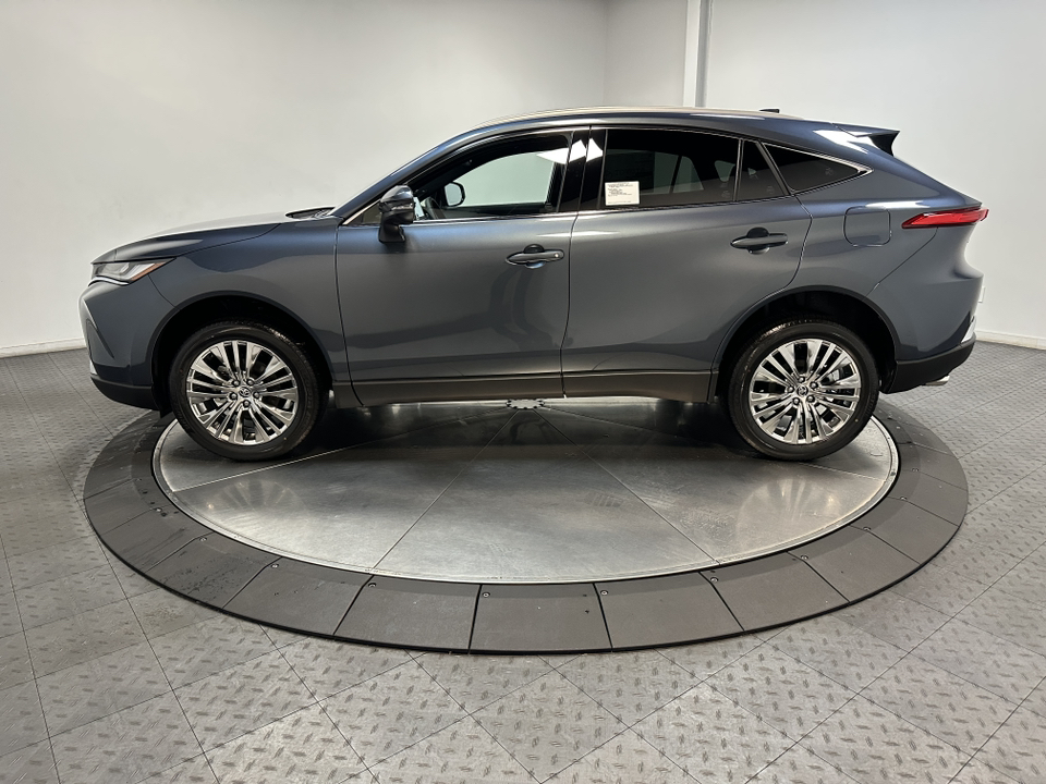 2024 Toyota Venza XLE 5