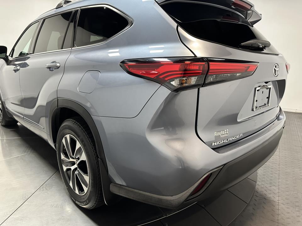 2021 Toyota Highlander XLE 10