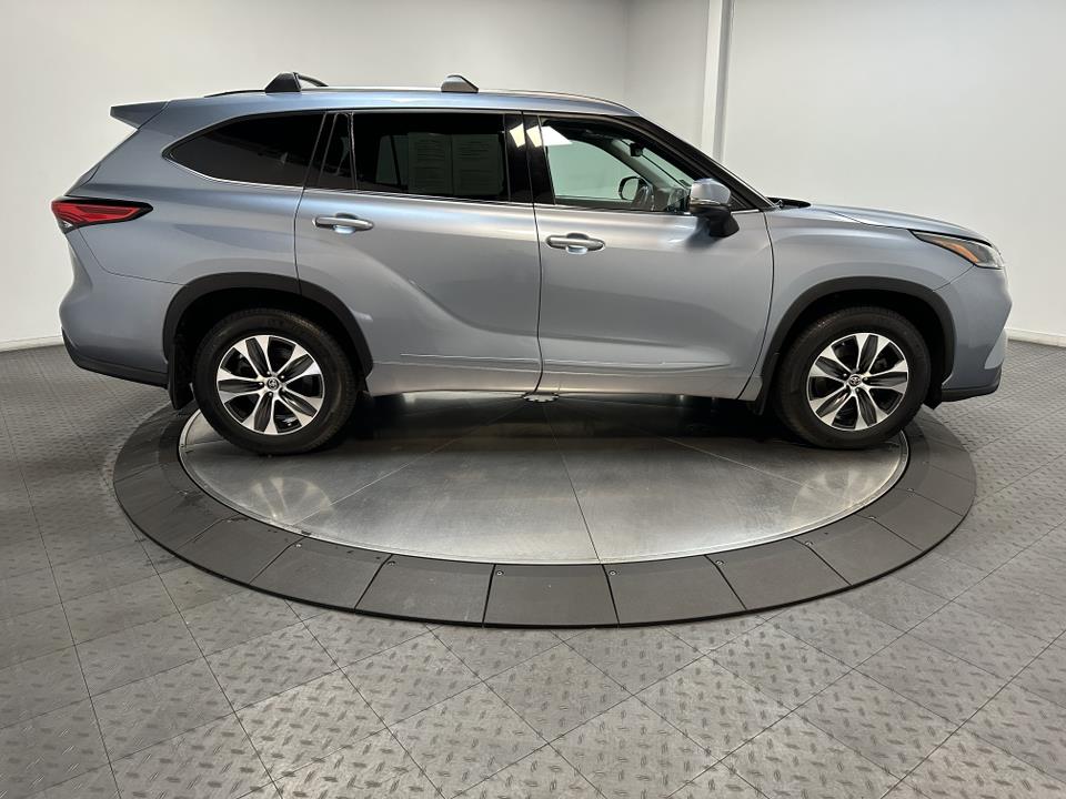 2021 Toyota Highlander XLE 15