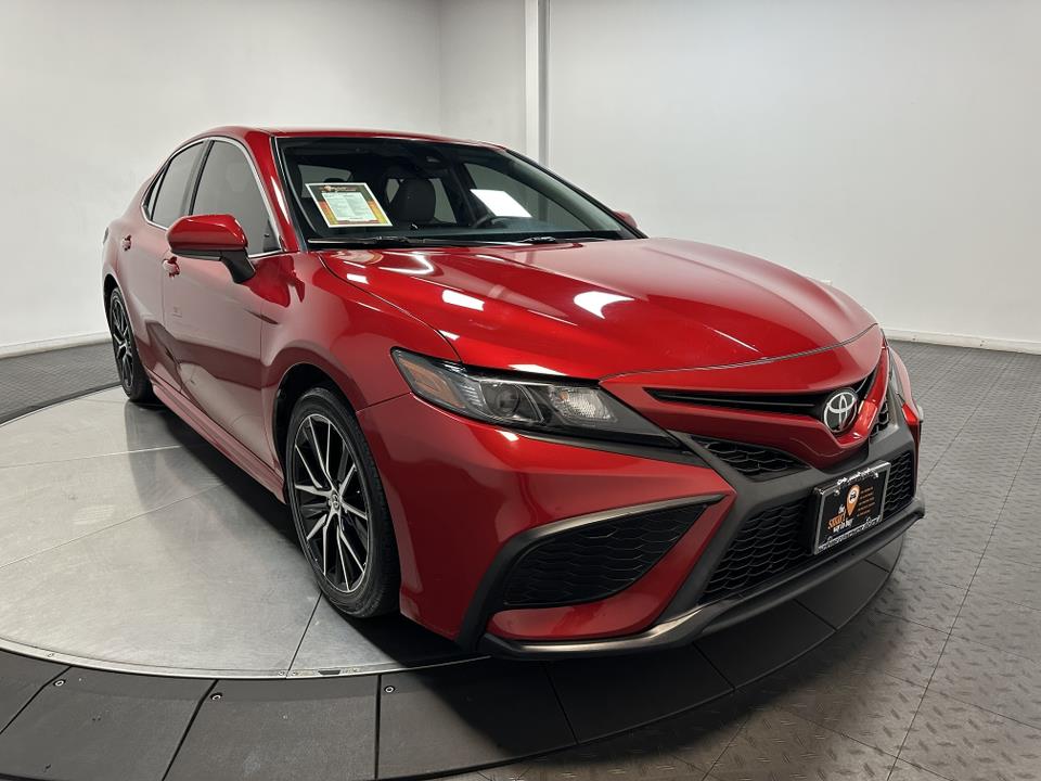 2021 Toyota Camry SE 2