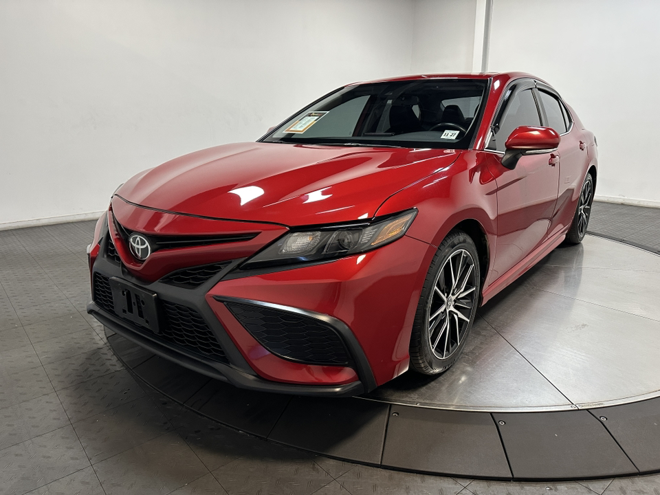 2022 Toyota Camry SE 6