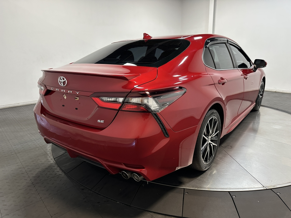 2022 Toyota Camry SE 13