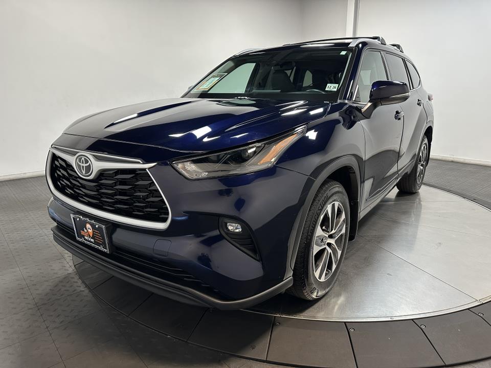 2022 Toyota Highlander XLE 6