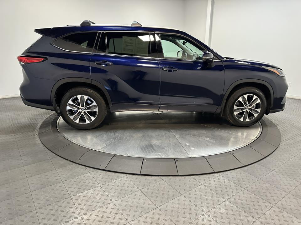 2022 Toyota Highlander XLE 15