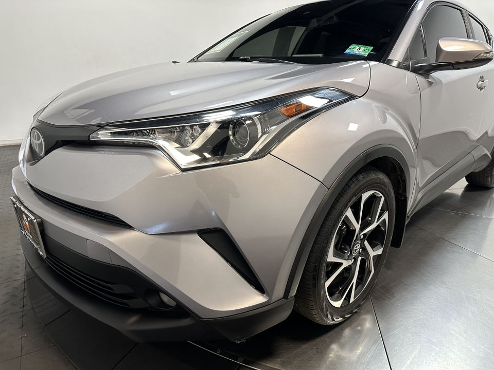 2018 Toyota C-HR XLE Premium 7