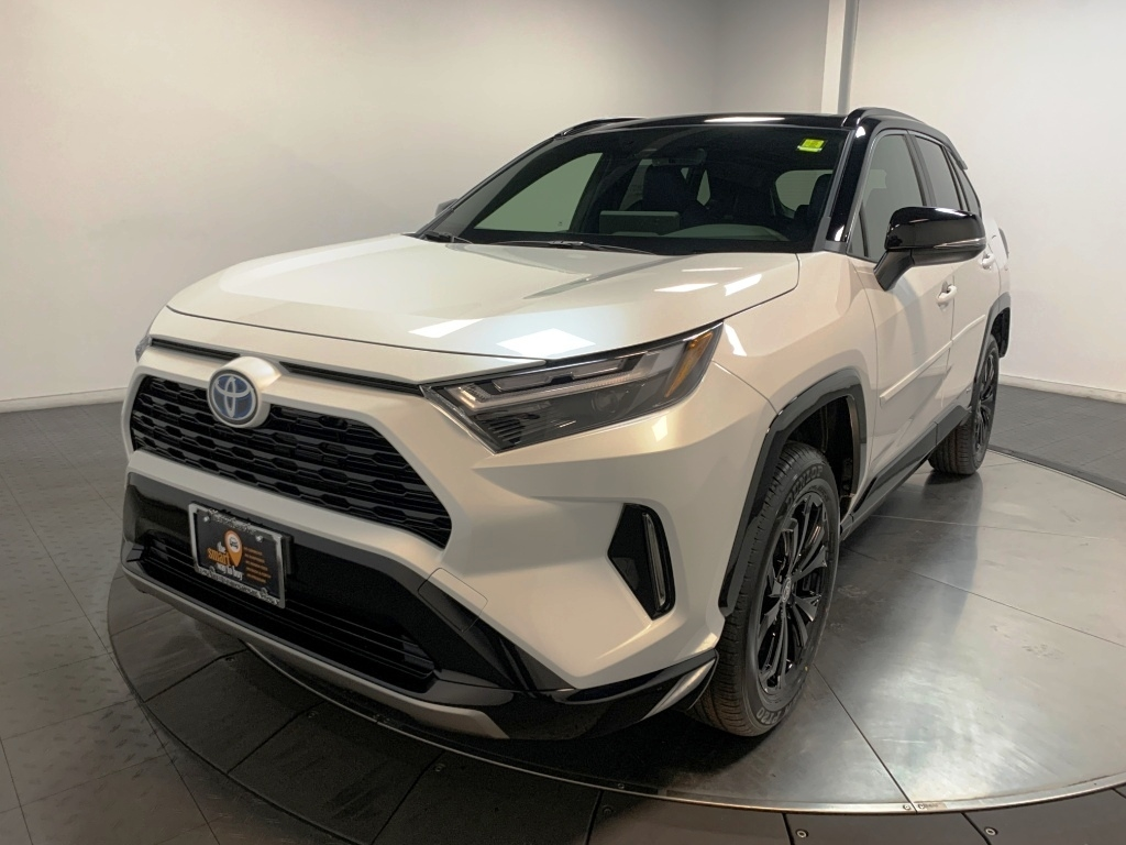 2025 Toyota RAV4 Hybrid XSE 5