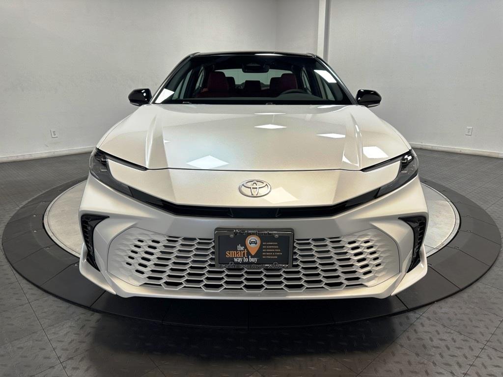 2025 TOYOTA CAMRY  3