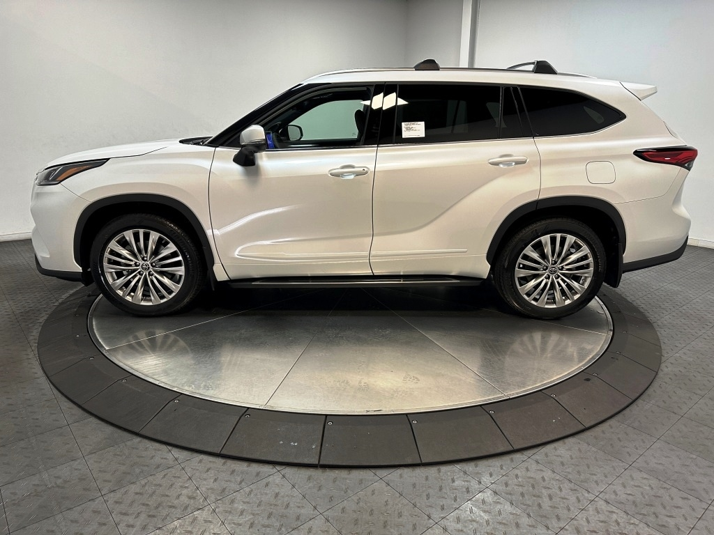 2025 Toyota Highlander Platinum 5