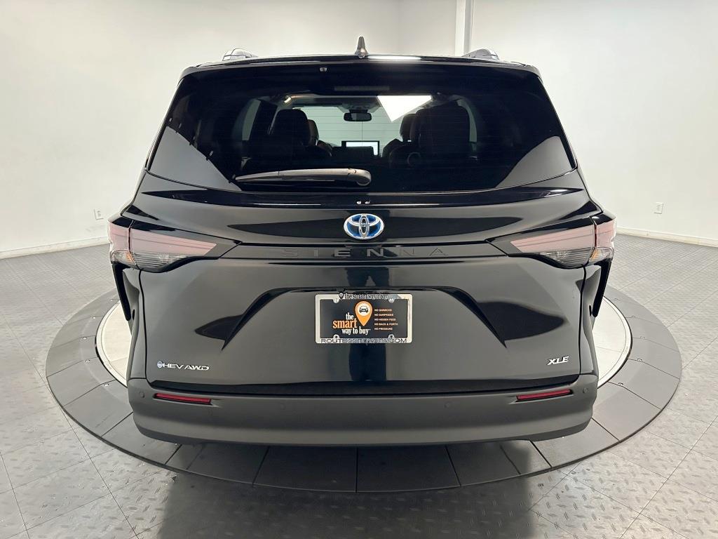 2025 Toyota Sienna XLE 7