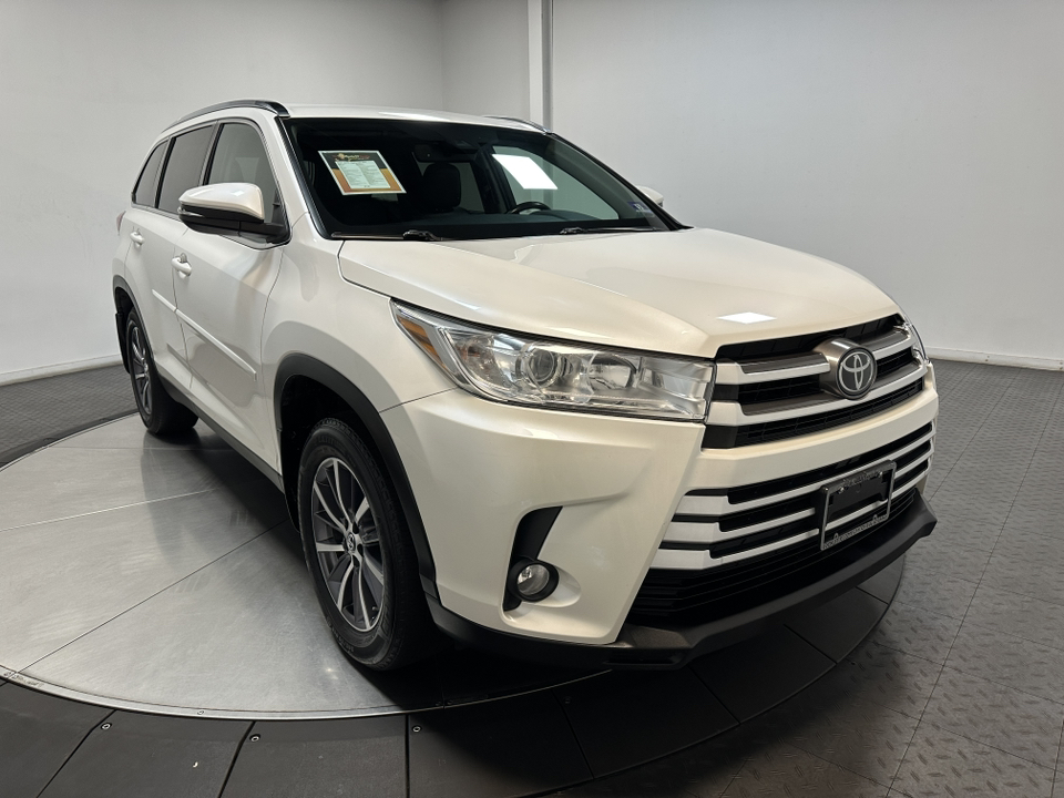 2019 Toyota Highlander XLE 2