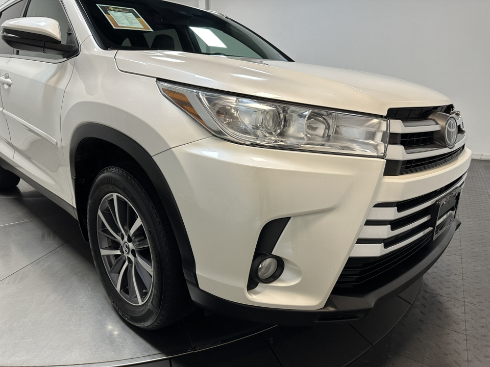 2019 Toyota Highlander XLE 3