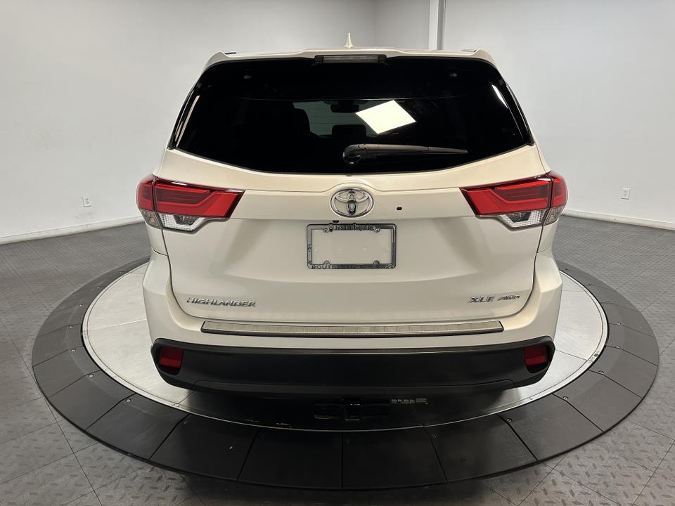 2019 Toyota Highlander XLE 11