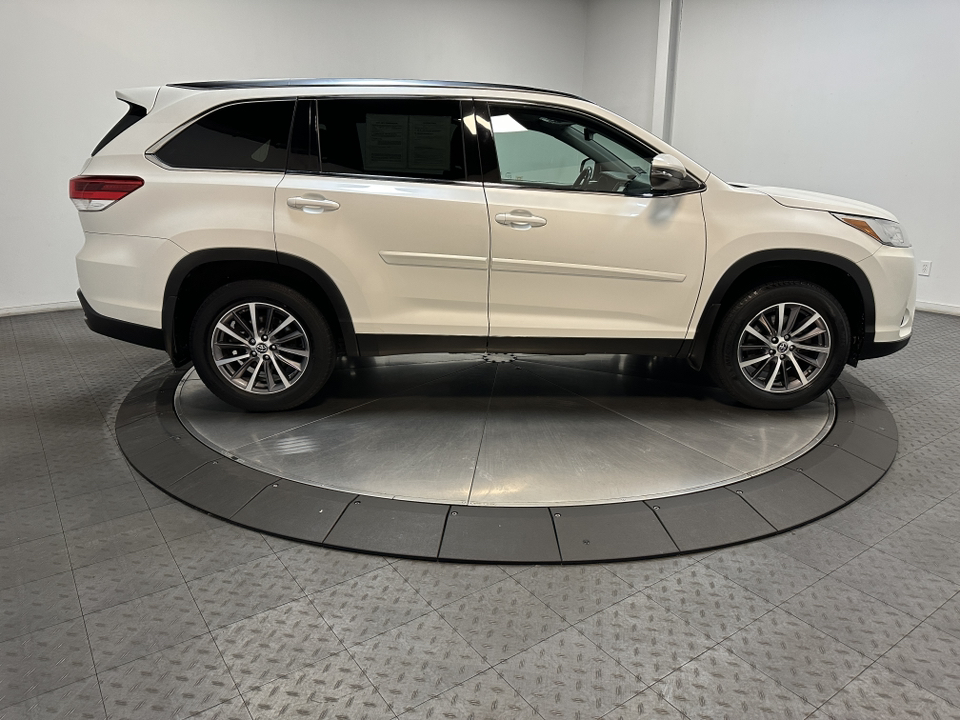 2019 Toyota Highlander XLE 15