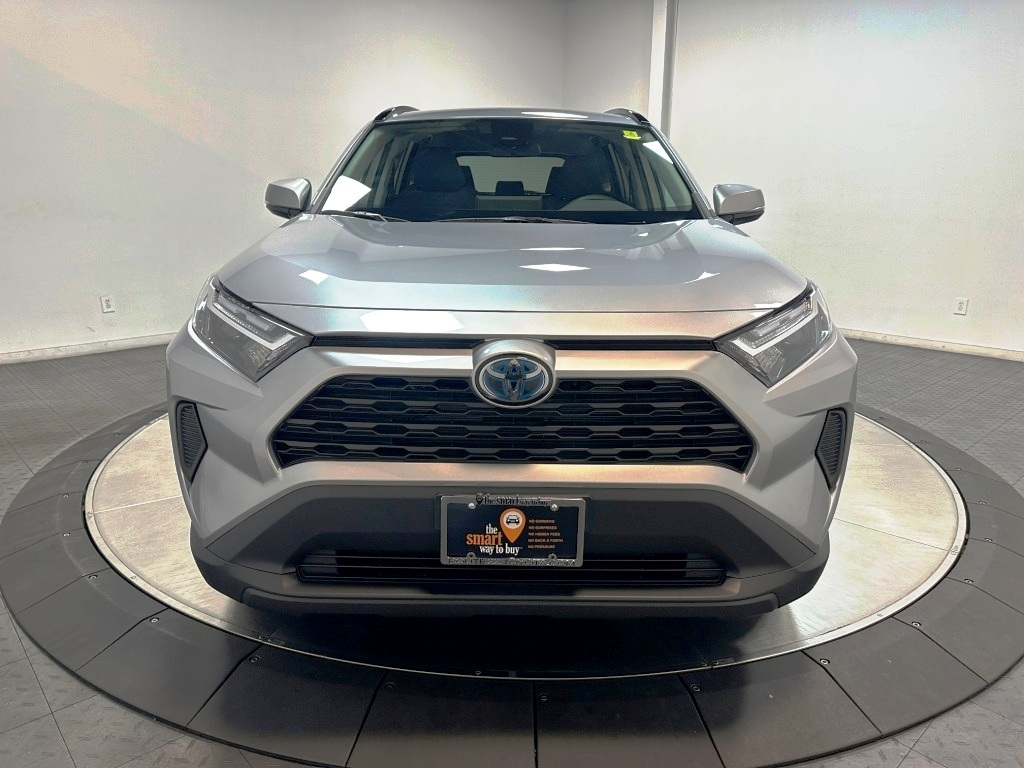 2025 Toyota RAV4 Hybrid XLE 3