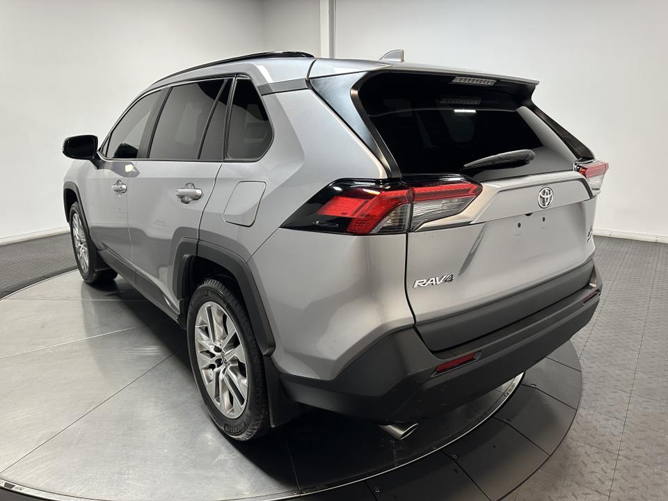 2024 Toyota RAV4 XLE Premium 9