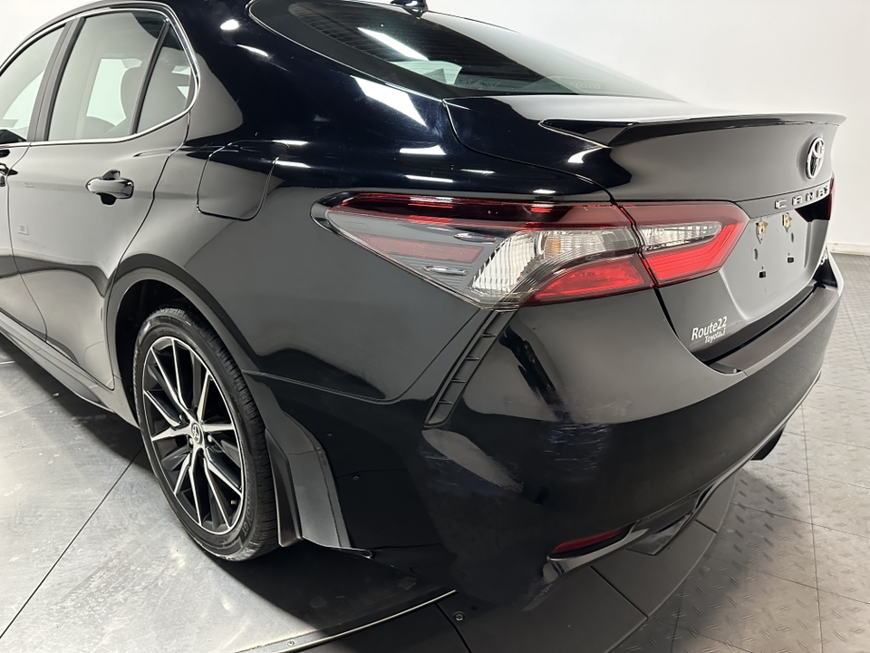 2021 Toyota Camry SE 10