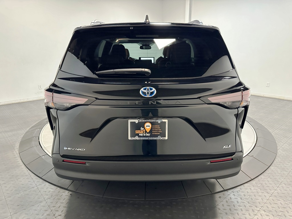 2025 Toyota Sienna XLE 7