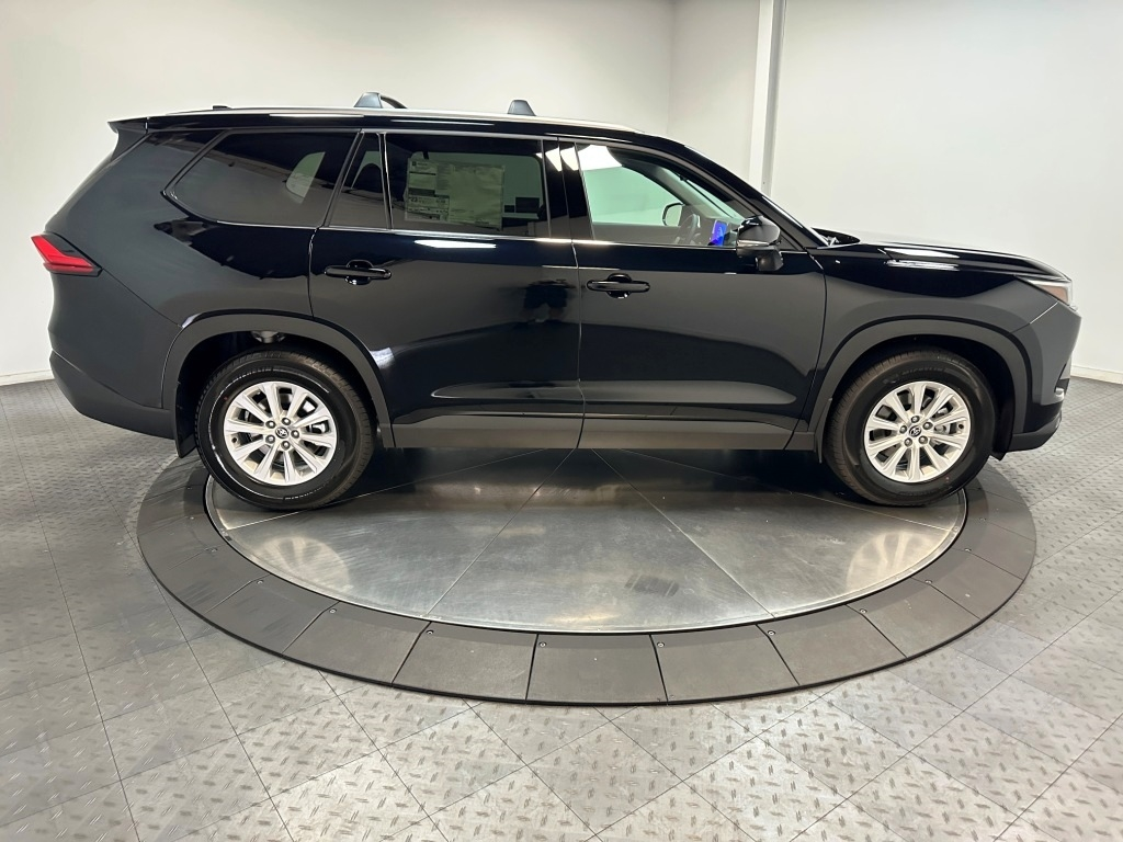 2025 Toyota Grand Highlander XLE 9