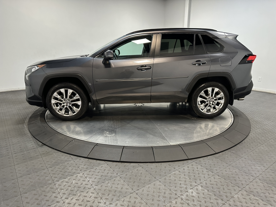 2021 Toyota RAV4 XLE Premium 8