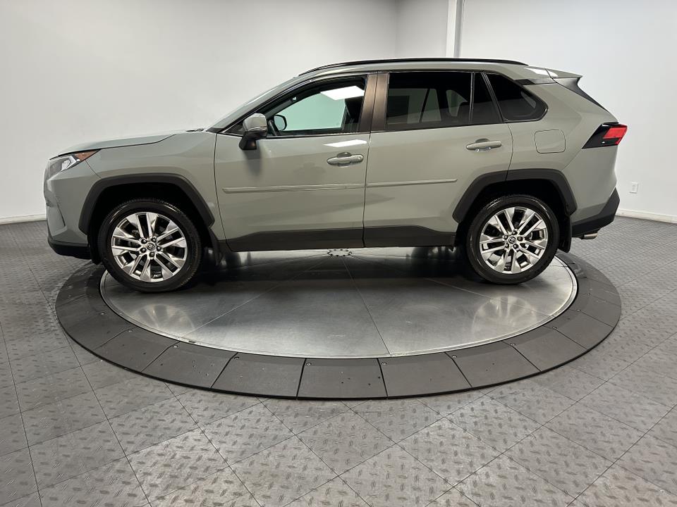 2021 Toyota RAV4 XLE Premium 8