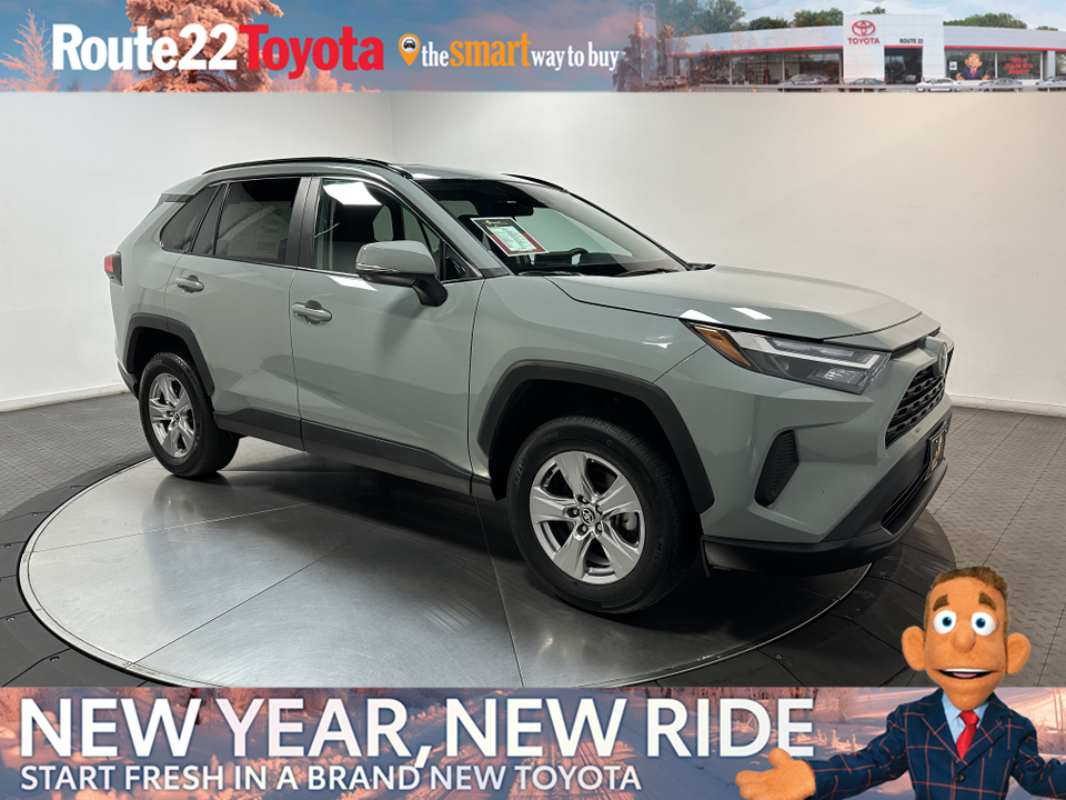 2023 Toyota RAV4 XLE 1