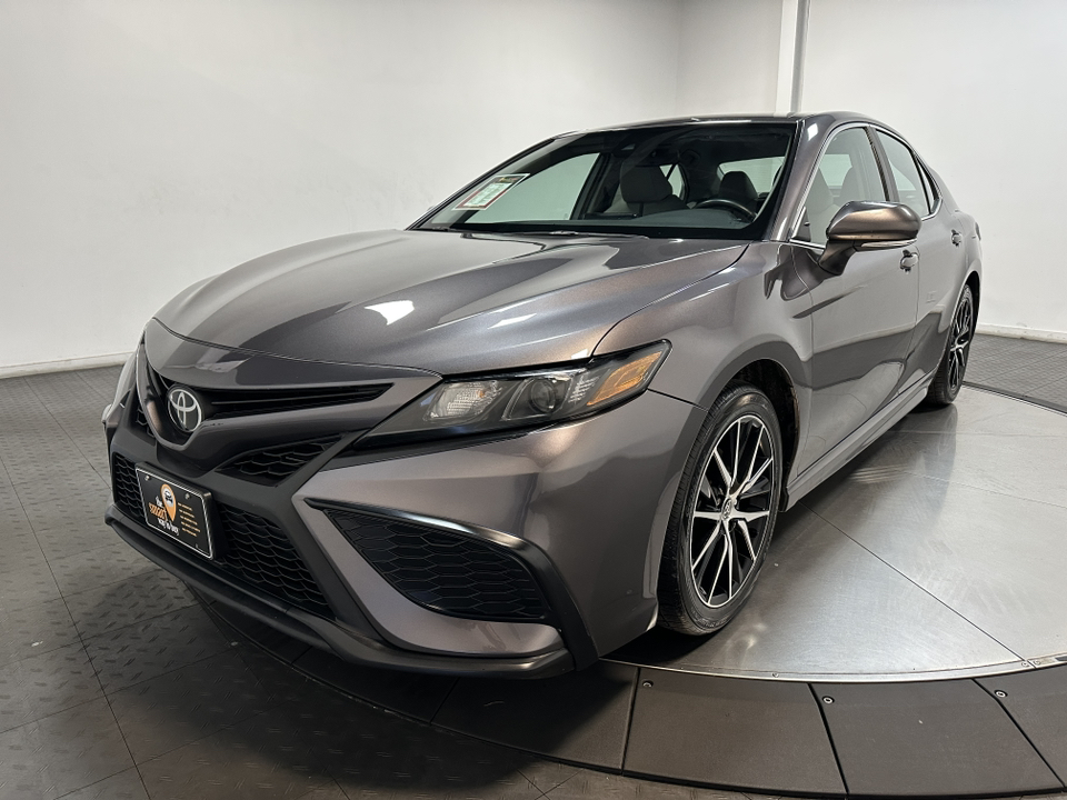 2023 Toyota Camry SE 6