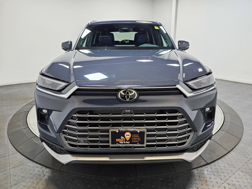 2025 TOYOTA GRAND HIGHLANDER  3