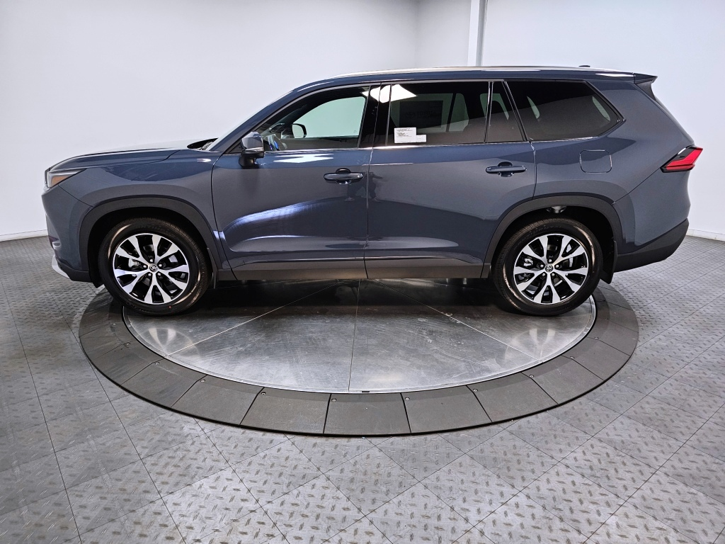 2025 TOYOTA GRAND HIGHLANDER  5