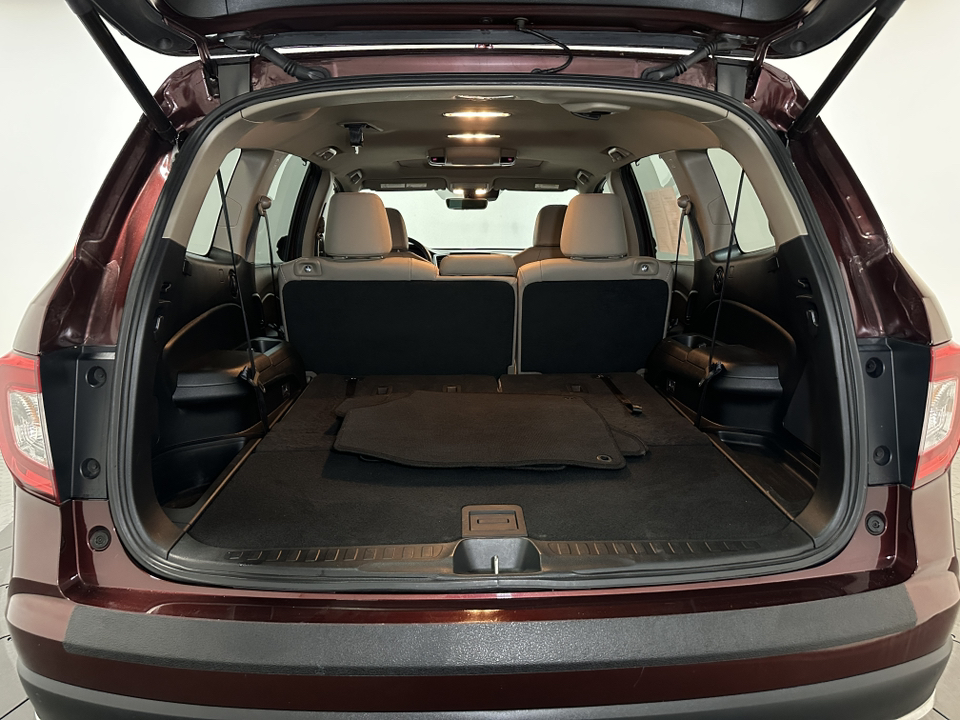 2020 Honda Pilot Touring 8-Passenger 33