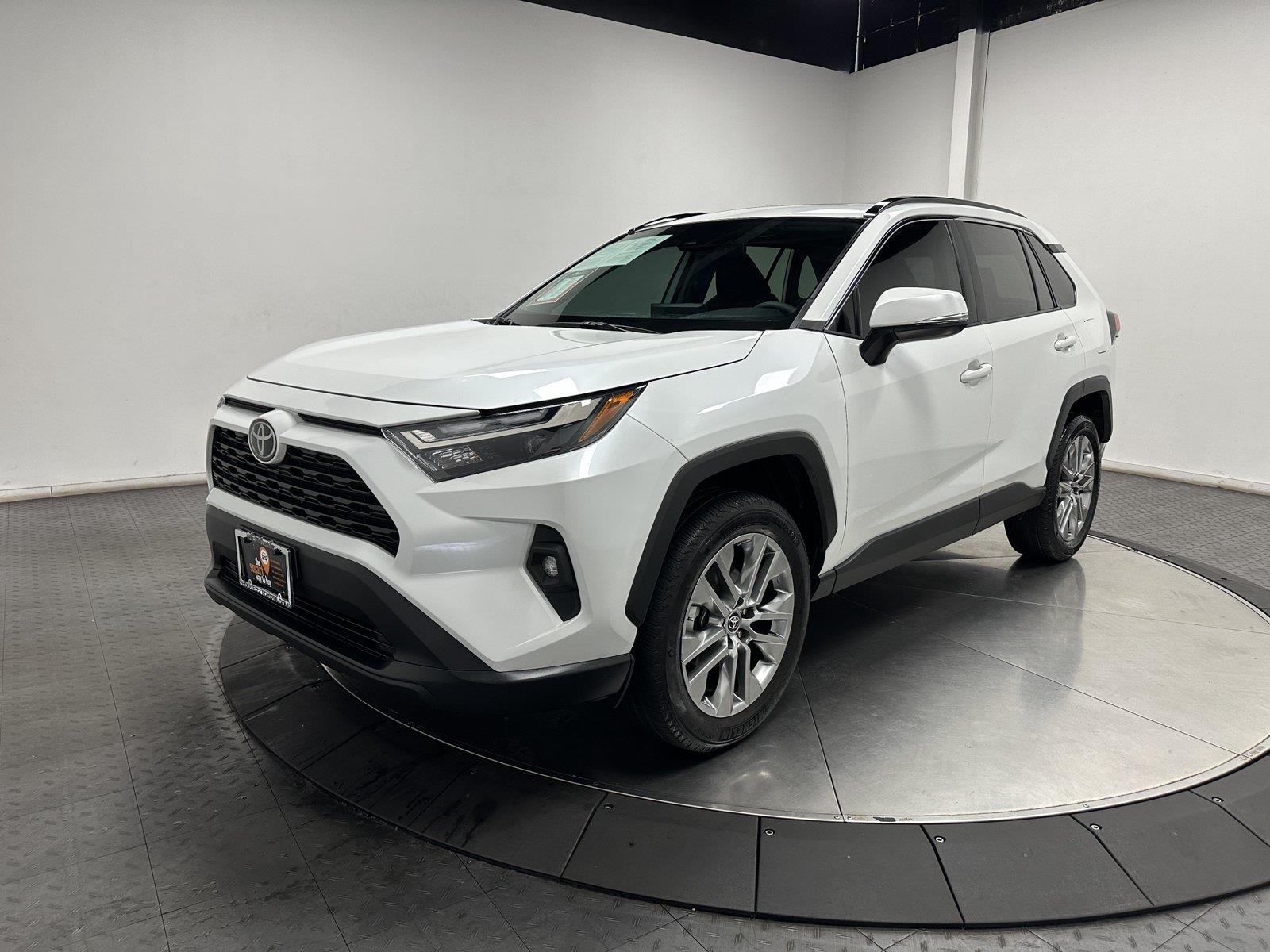 White (Wind Chill Pearl) 2025 Toyota RAV4 SUV / Crossover All-Wheel Drive Automatic