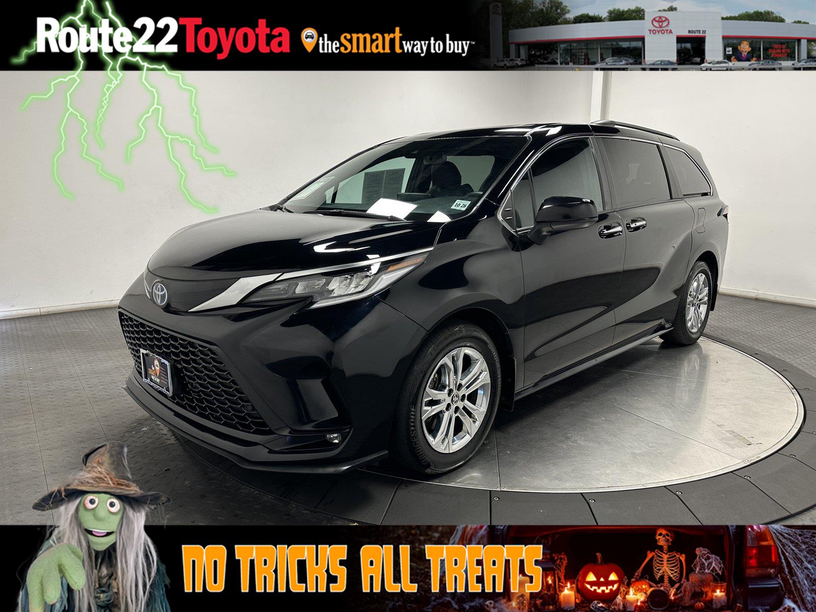 Midnight Black Metallic 2023 Toyota Sienna Minivan All-Wheel Drive Continuously Variable Transmission
