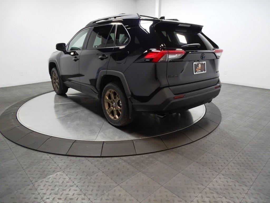 2024 Toyota RAV4 Hybrid Woodland 5