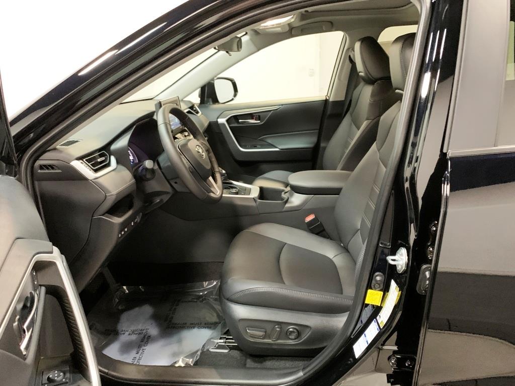 2024 Toyota RAV4 Hybrid XLE Premium 13