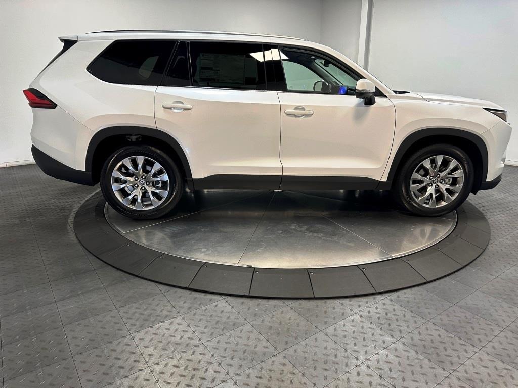 2024 Toyota Grand Highlander Platinum 9