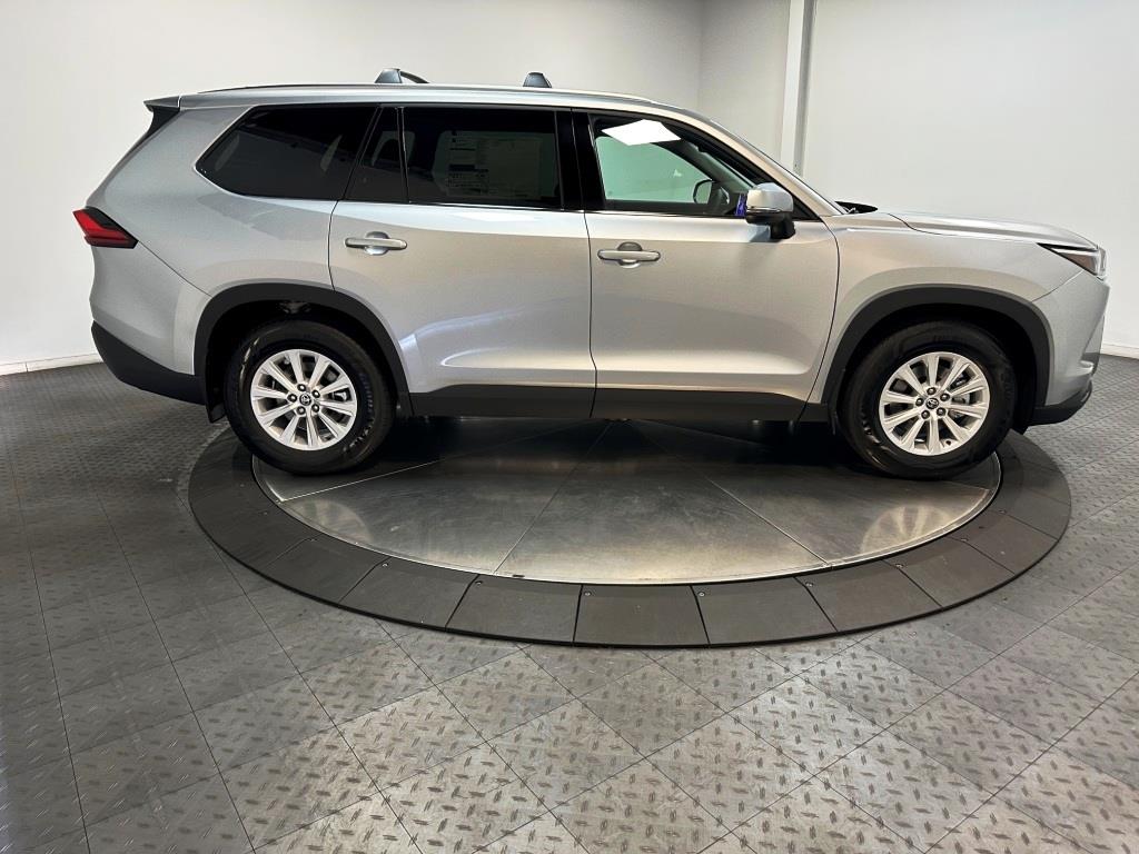 2024 Toyota Grand Highlander XLE 9