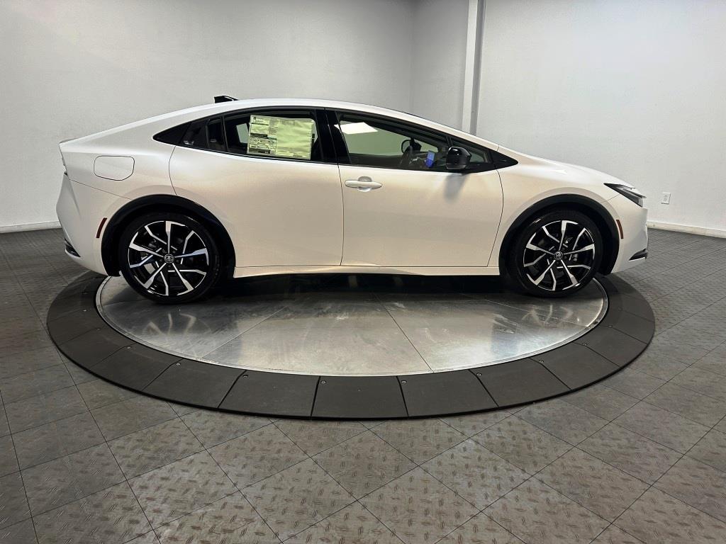 2024 Toyota Prius Prime XSE 9