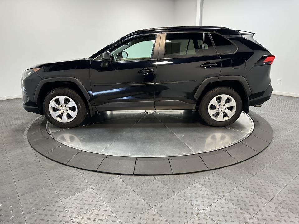 2021 Toyota RAV4 LE 8