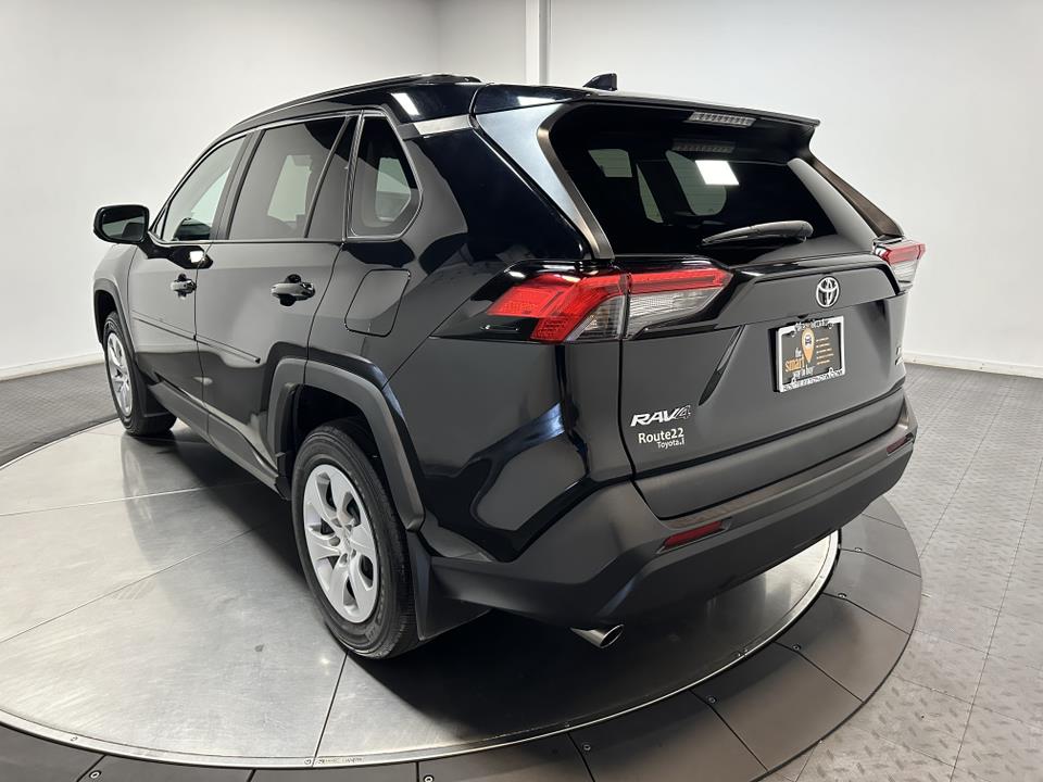 2021 Toyota RAV4 LE 9