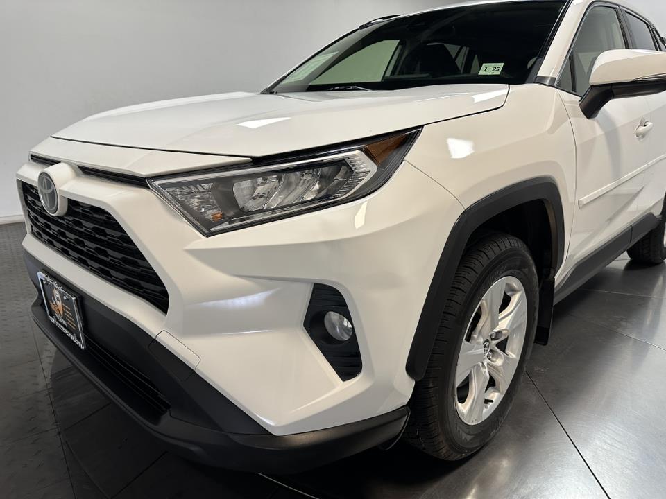 2020 Toyota RAV4 XLE 7