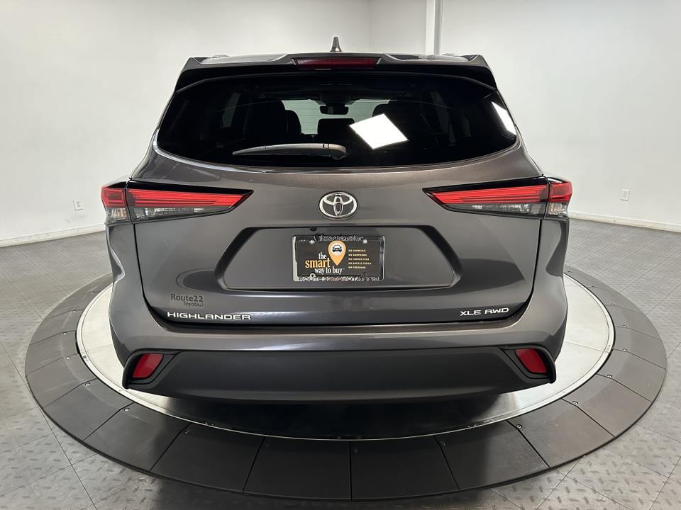 2021 Toyota Highlander XLE 11