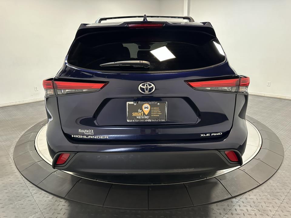 2021 Toyota Highlander XLE 11