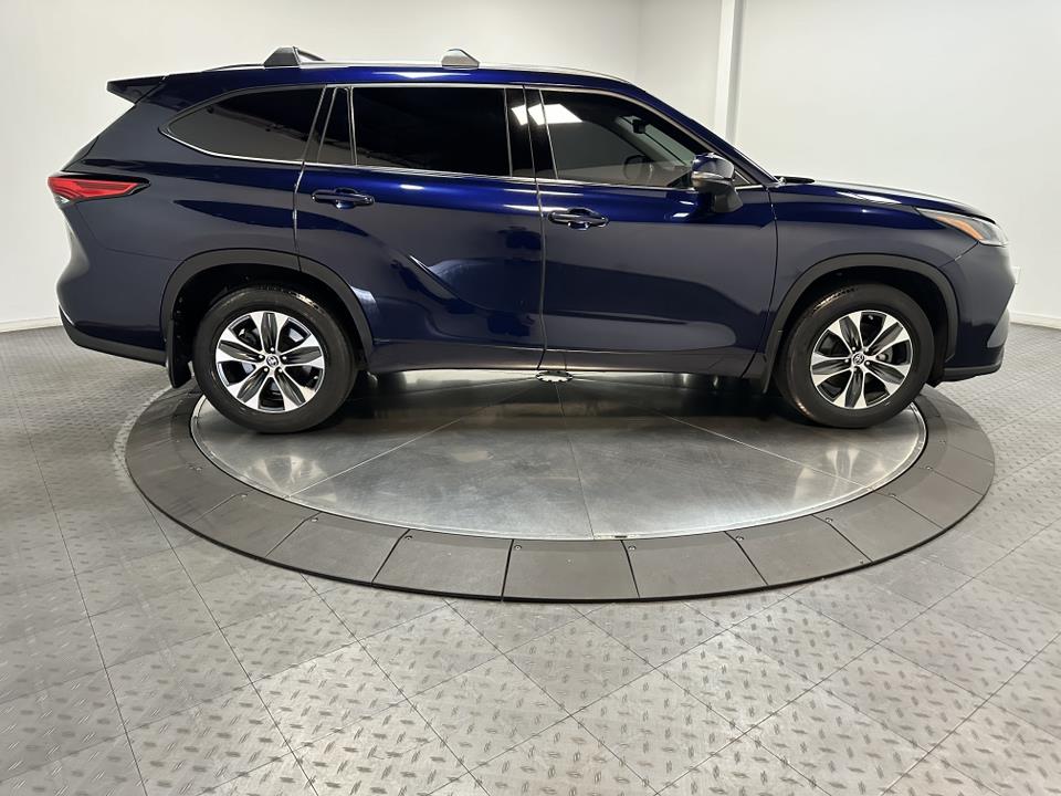 2021 Toyota Highlander XLE 15