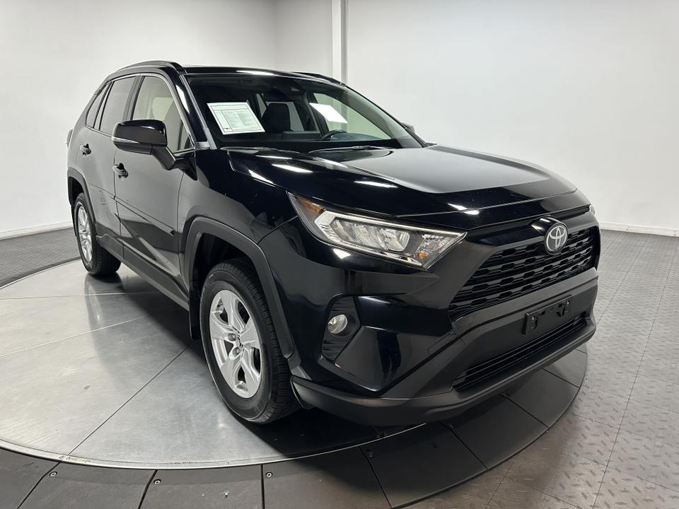 2019 Toyota RAV4 XLE 2