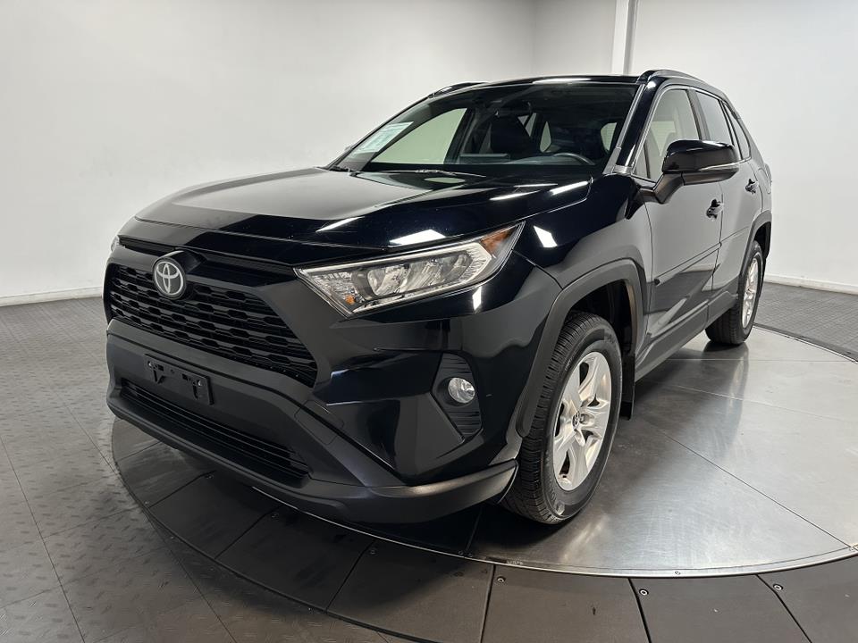 2019 Toyota RAV4 XLE 6