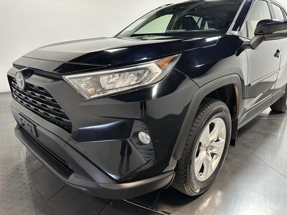 2019 Toyota RAV4 XLE 7