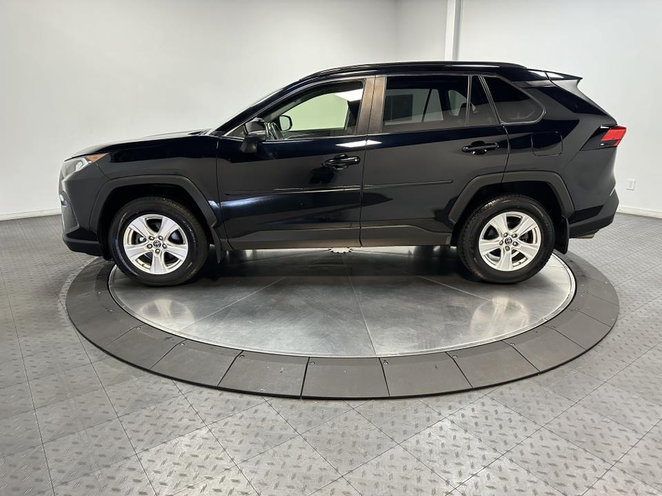 2019 Toyota RAV4 XLE 8