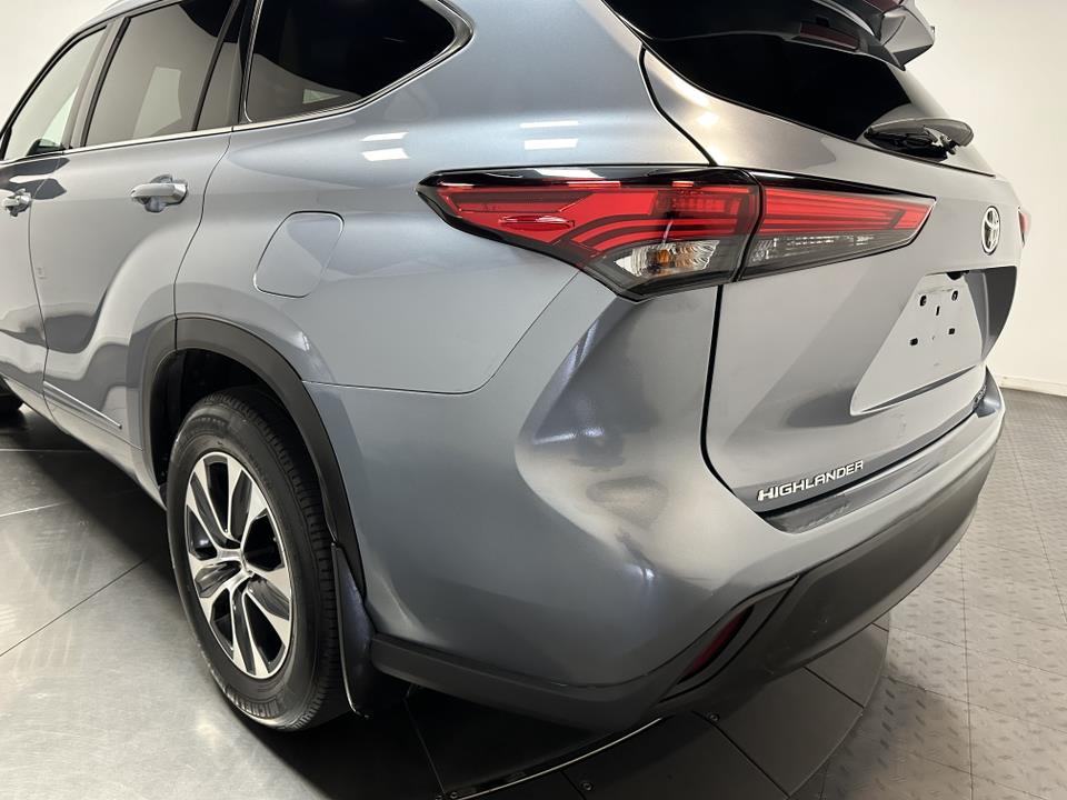 2020 Toyota Highlander XLE 10