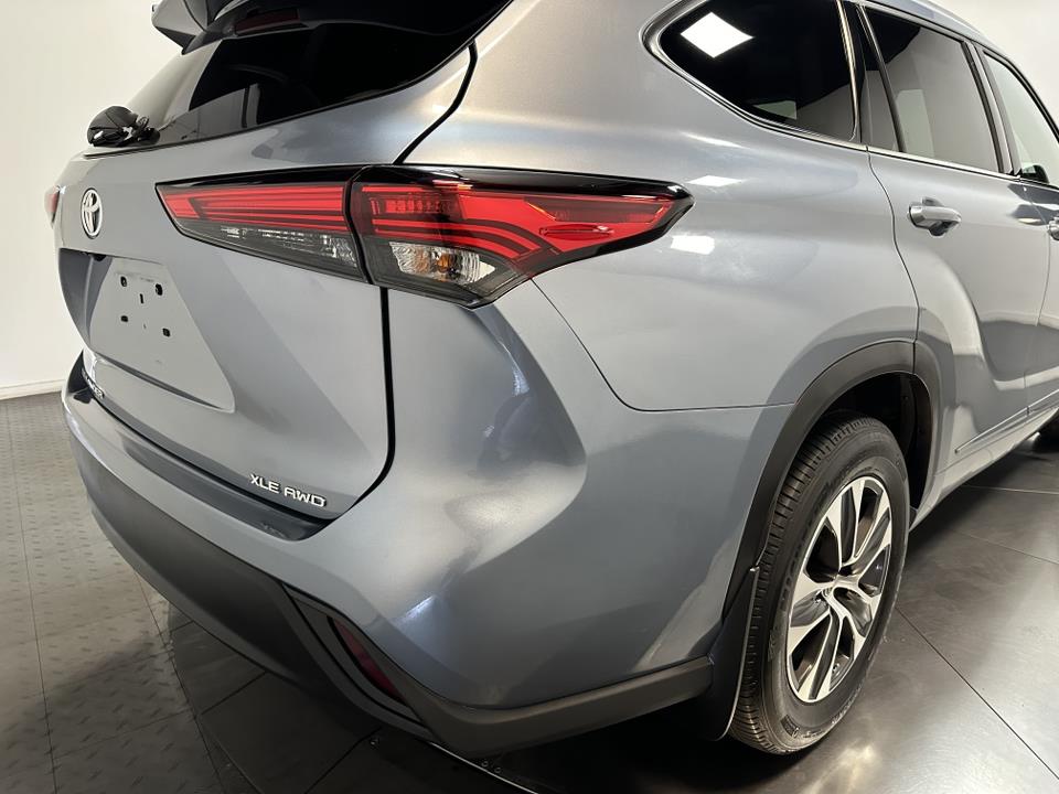 2020 Toyota Highlander XLE 14